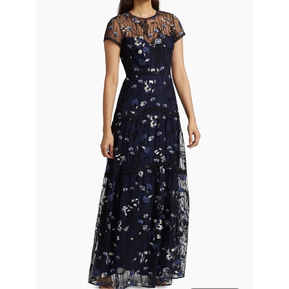 ML Monique Lhuillier Floral Embroidered Mesh Gown Navy Blue Size 4 NWT